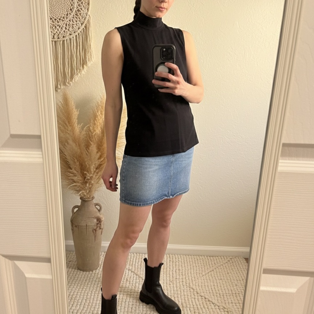 Joan Vass Faux Leather Mock Neck Top 🖤
